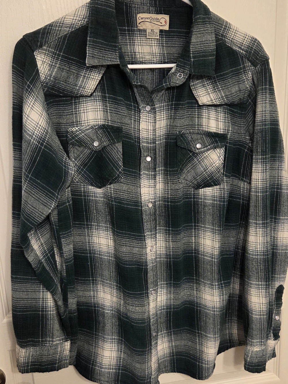 Women's Green Soft Flannel Plaid Button-Up Shirt W/Pearl Snaps